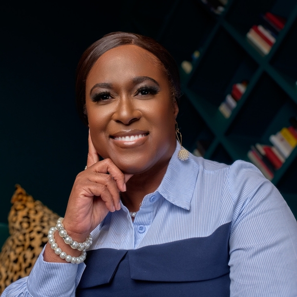 Meet your Posher, Rolanda - Picture 3 of 8